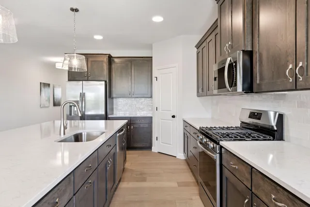 $669,900 | 18655 Icebox Lane, Lakeville, MN 55044