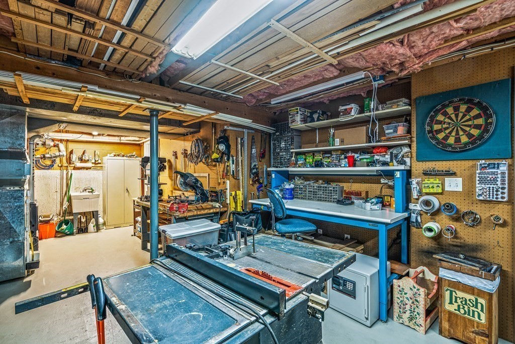 18 Ravens Bluff Andover, MA 01810 - Photo 34 of 41