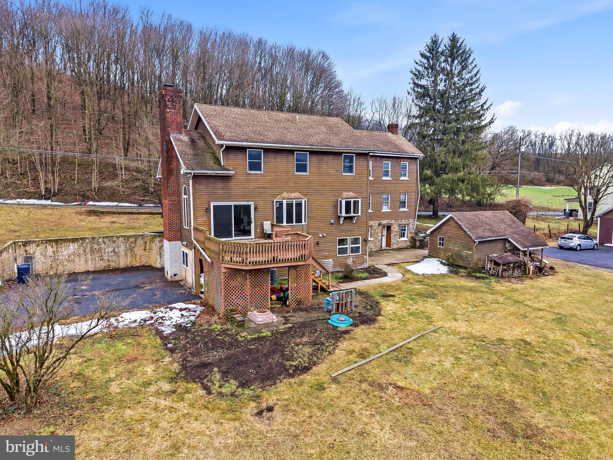 8849 Kistler Valley Road Kempton, PA 19529 - Photo 6 of 32