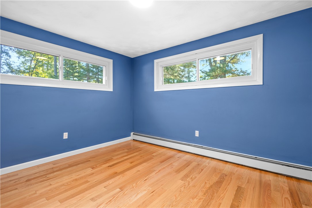 7 Circle Drive Coventry, RI 02816 - Photo 13 of 21