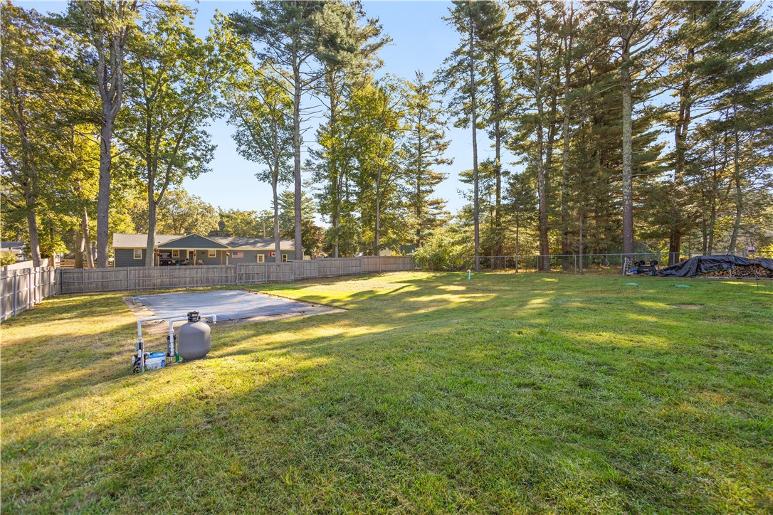 7 Circle Drive Coventry, RI 02816 - Photo 17 of 21