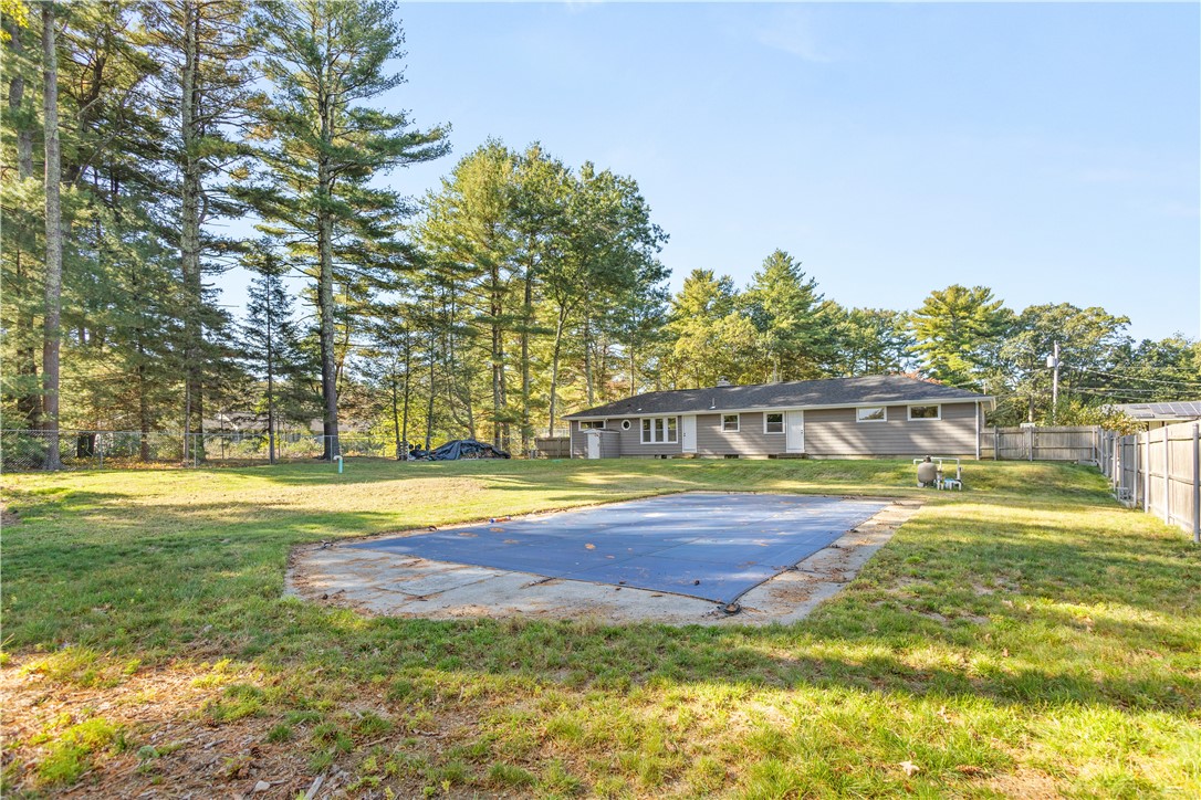 7 Circle Drive Coventry, RI 02816 - Photo 18 of 21