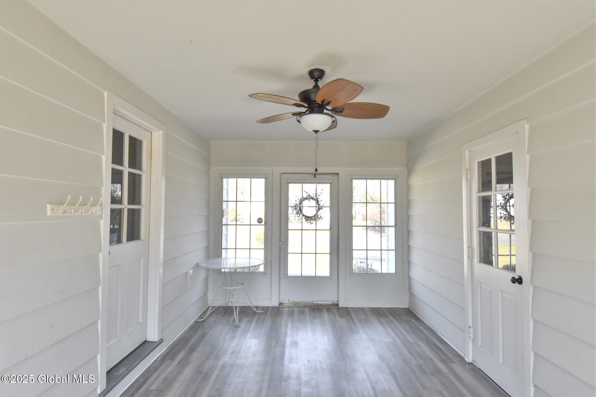 133 Mosher Road Bethlehem, NY 12054 - Photo 6 of 46 DSC_4858