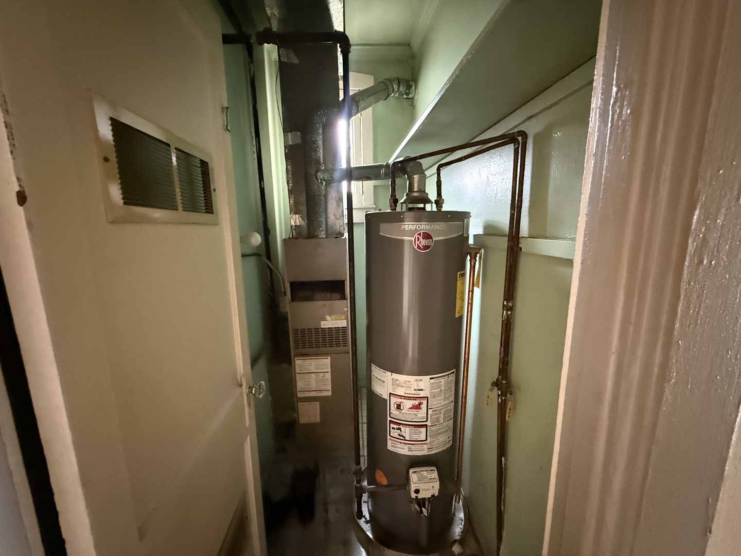 830 North Springfield Avenue Chicago, IL 60651 - Photo 19 of 31 a close view of water heater room