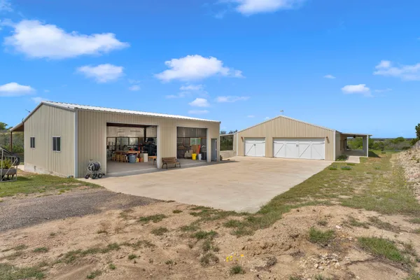 $980,000 | 5020 County Road 252, Bertram, TX 78605