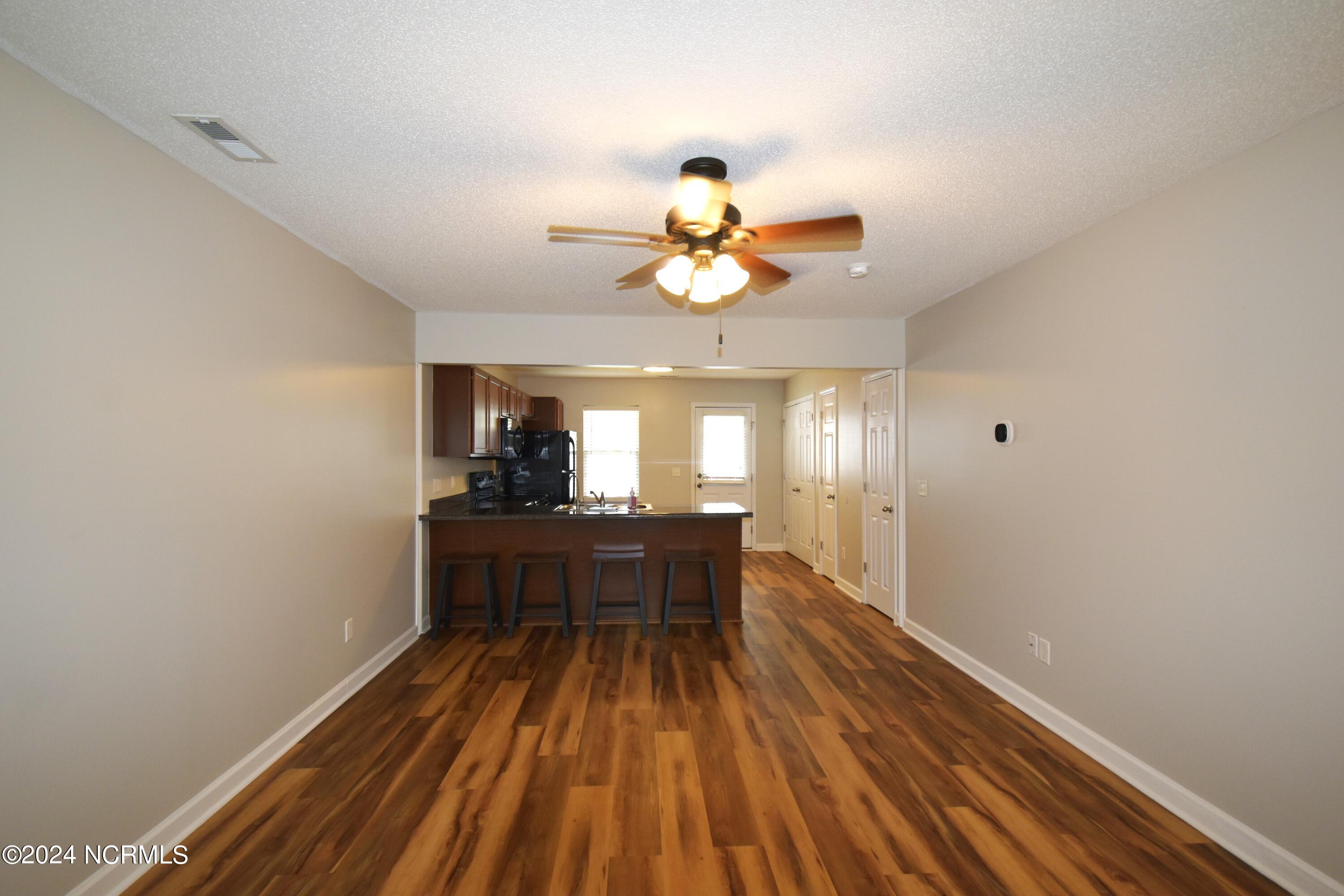 202 Lanieve Court, Unit 4 Hubert, NC 28539 - Photo 3 of 23 _DSC0028