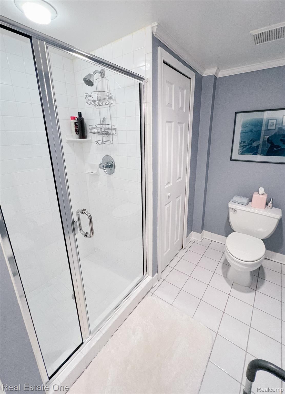 2014 Mapleridge Road Rochester, MI 48309 - Photo 50 of 53 50.jpg