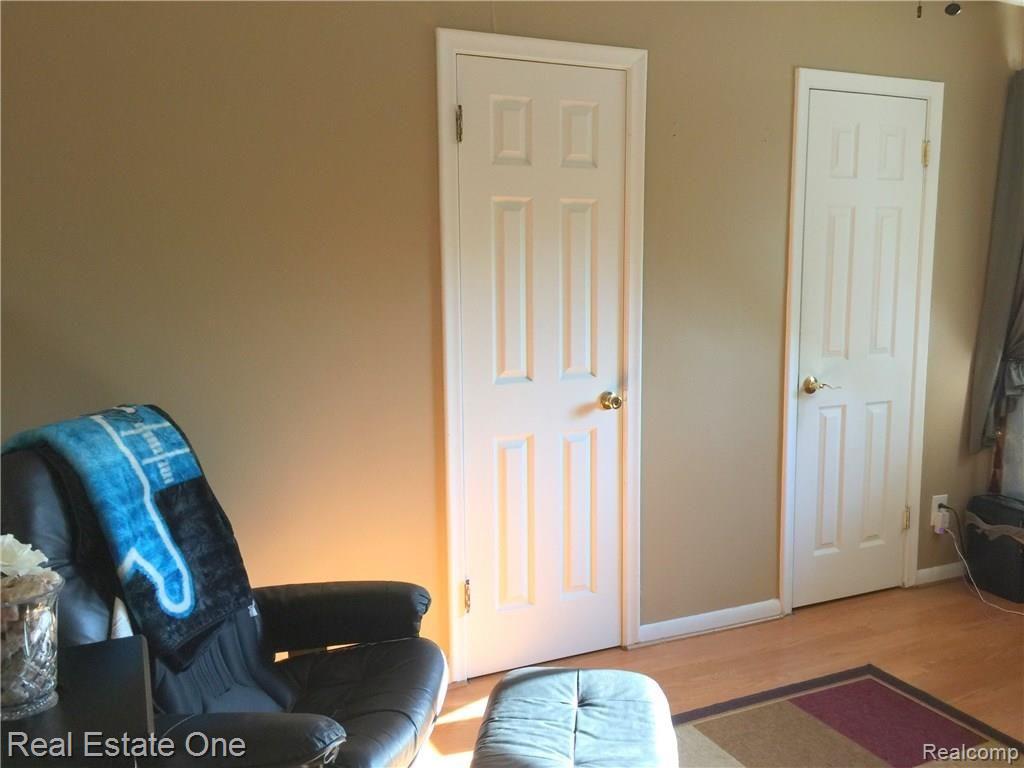 3003 Harvard Road Royal Oak, MI 48073 - Photo 19 of 22 IMG_3585.JPG