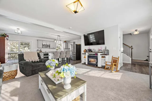 $820,000 | 5 Coltons Way, Saco, ME 04072