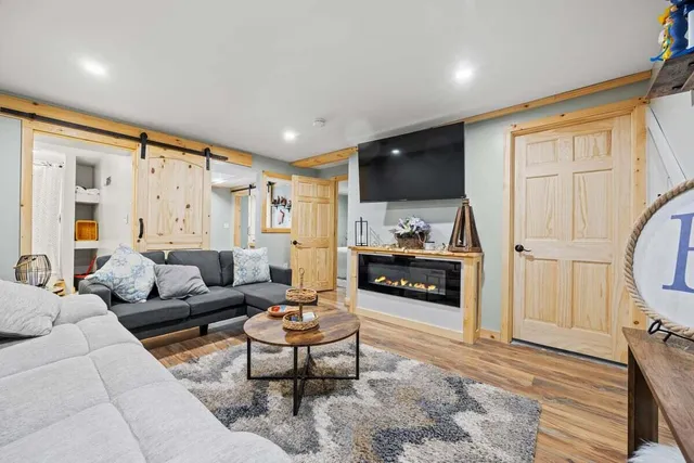 $820,000 | 5 Coltons Way, Saco, ME 04072