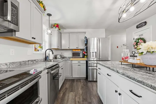 $820,000 | 5 Coltons Way, Saco, ME 04072