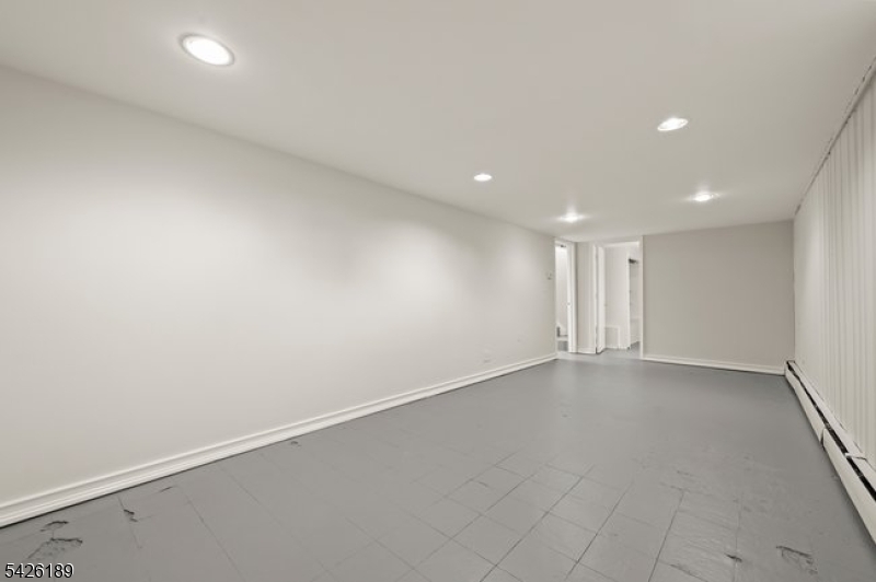 47 River Road Chatham, NJ 07928 - Photo 13 of 21 a view of an empty room