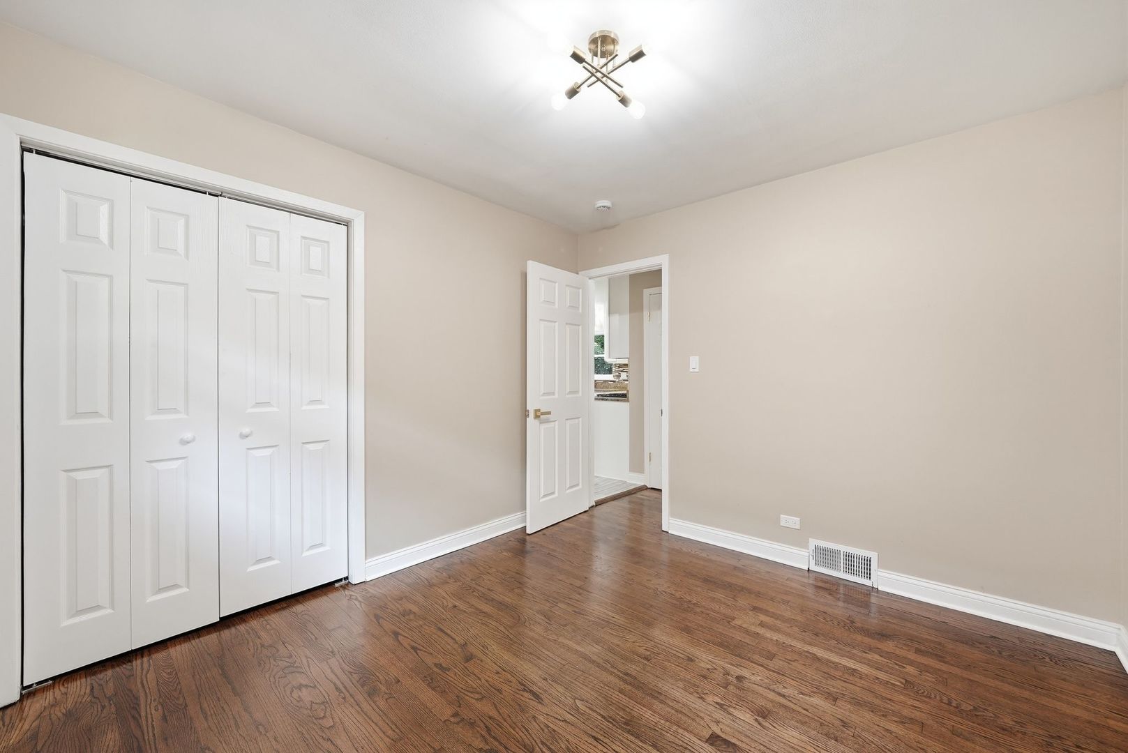 532 Clayton Road Hillside, IL 60162 - Photo 16 of 36