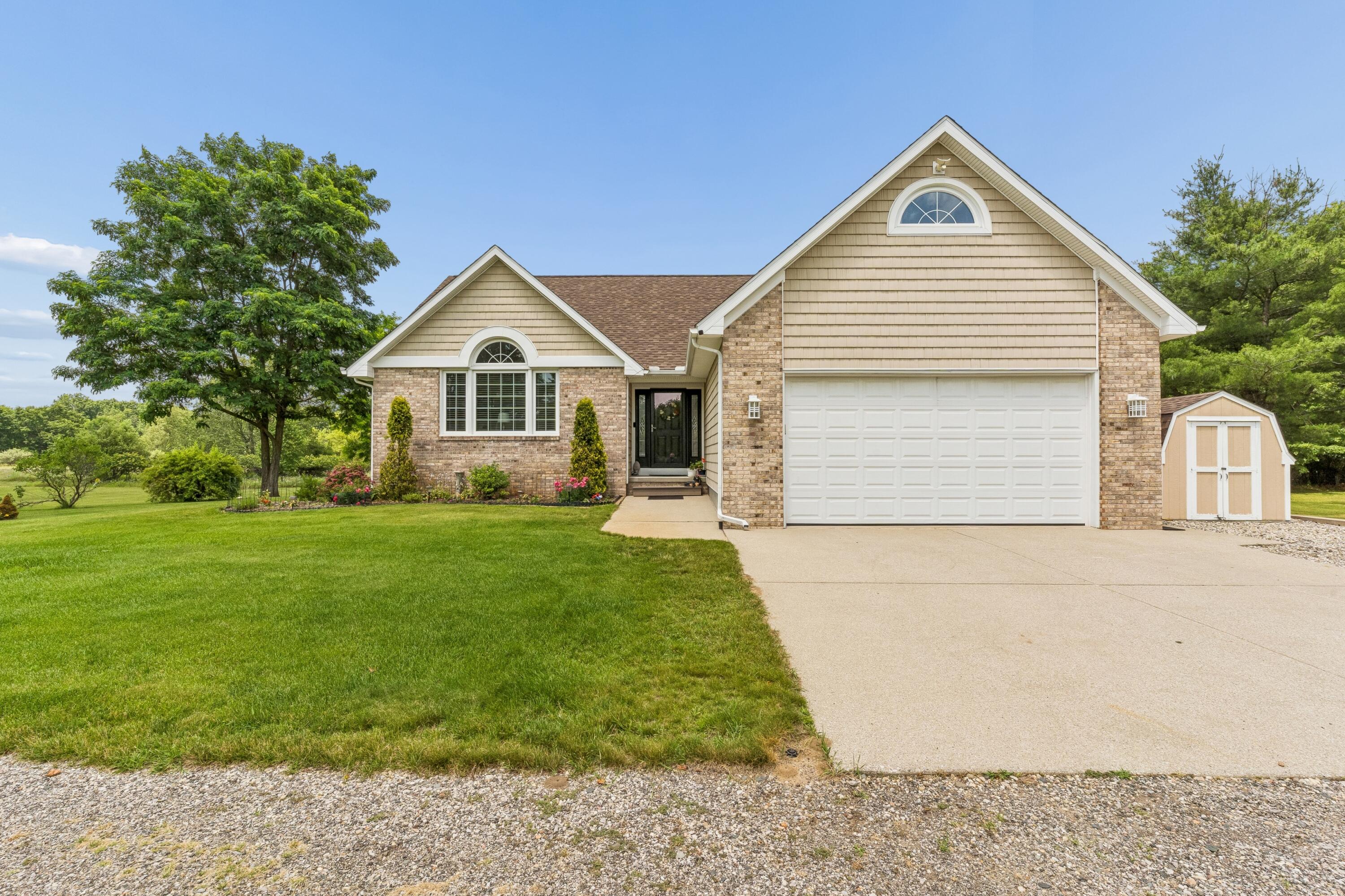 4902 Mt Morris Road Columbiaville, MI 48421 - Photo 1 of 51 Front
