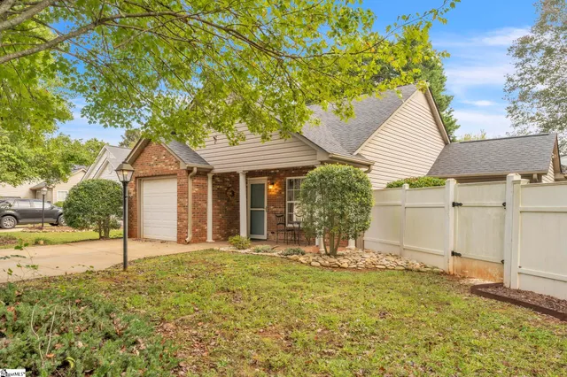 $282,900 | 107 Colonial Court, Pendleton, SC 29670