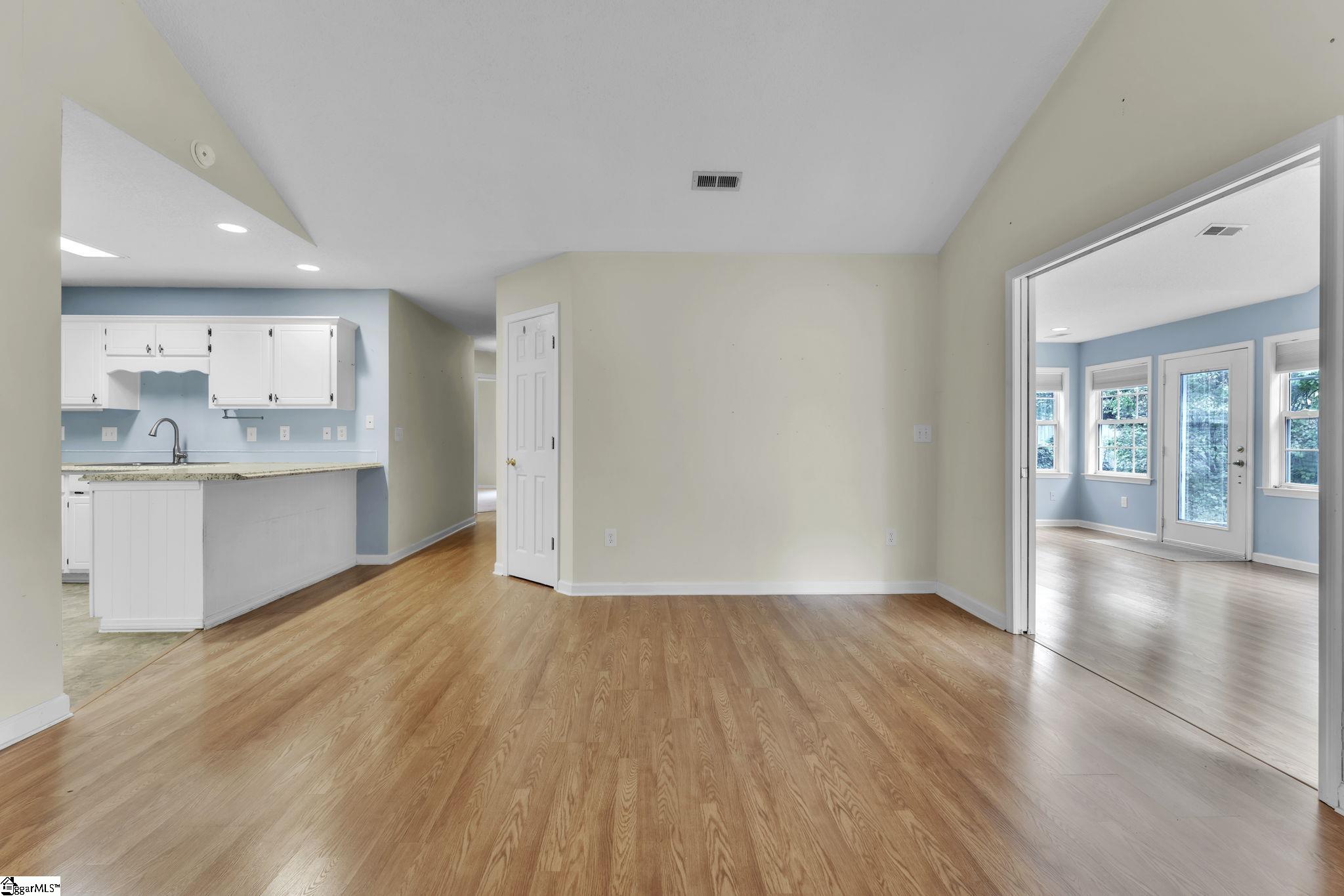 107 Colonial Court Pendleton, SC 29670 - Photo 5 of 26