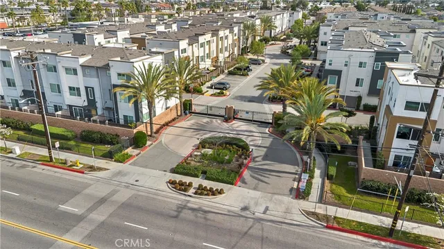 $850,000 | 14404 Kiwi Lane, Unit 6, Gardena, CA 90247