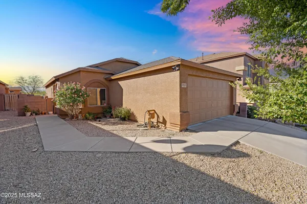 $279,999 | 2464 East Camino Malcote, Tucson, AZ 85706