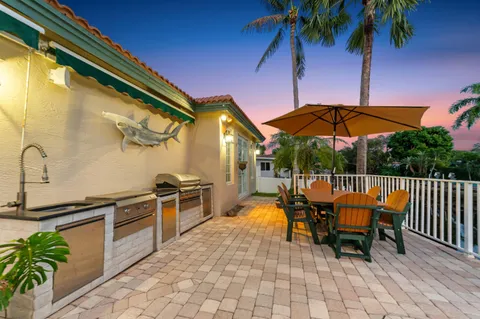 $1,550,000 | 746 West Palmetto Park Road, Boca Raton, FL 33486