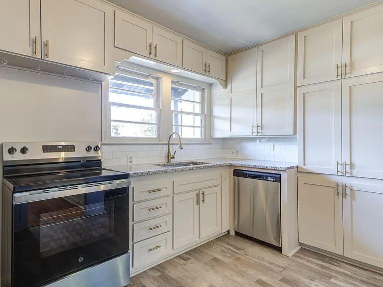 2716 29th Street Lubbock, TX 79410 - Photo 12 of 27 large (11)