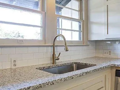 $1,550 | 2716 29th Street, Lubbock, TX 79410