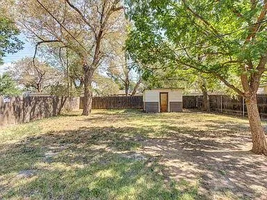 $1,550 | 2716 29th Street, Lubbock, TX 79410