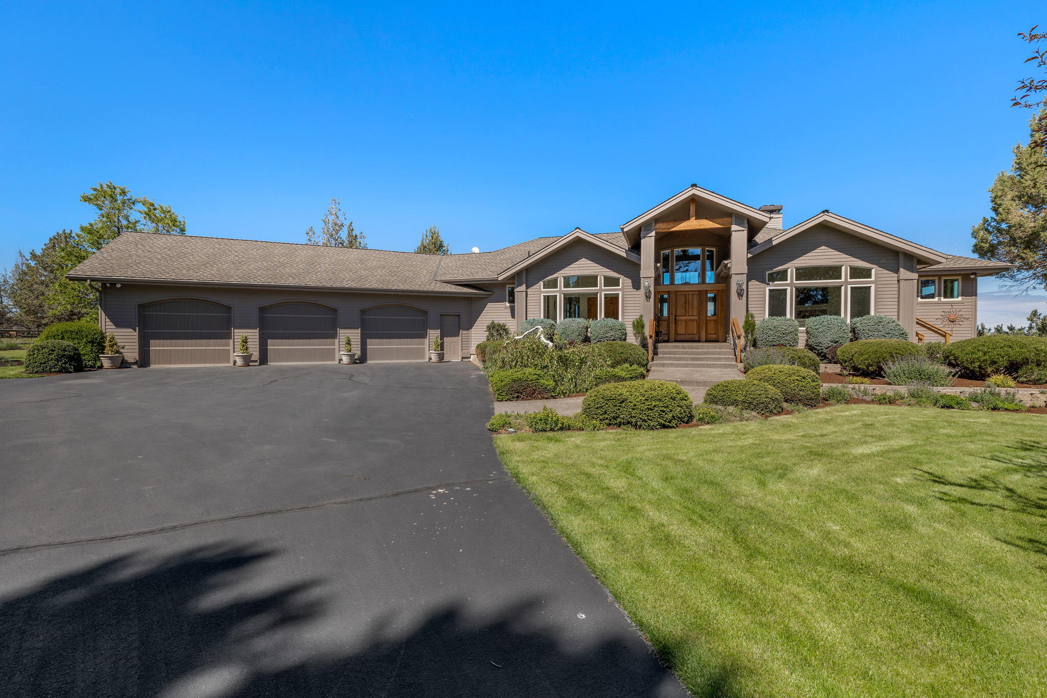 23105 Roland Place Bend, OR 97701 - Photo 54 of 64 2022_06_15_23105_roland_pl-27