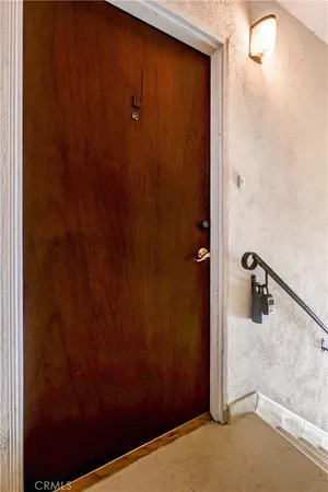 $650,000 | 305 Raymondale Drive, Unit L, South Pasadena, CA 91030