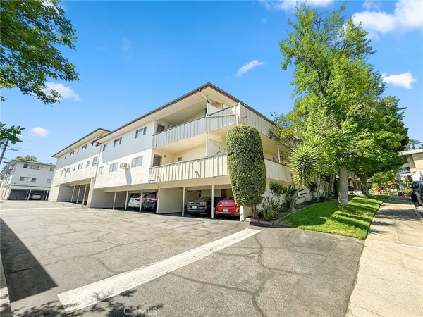 $650,000 | 305 Raymondale Drive, Unit L, South Pasadena, CA 91030