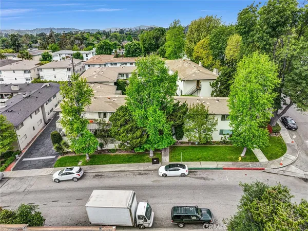 $650,000 | 305 Raymondale Drive, Unit L, South Pasadena, CA 91030