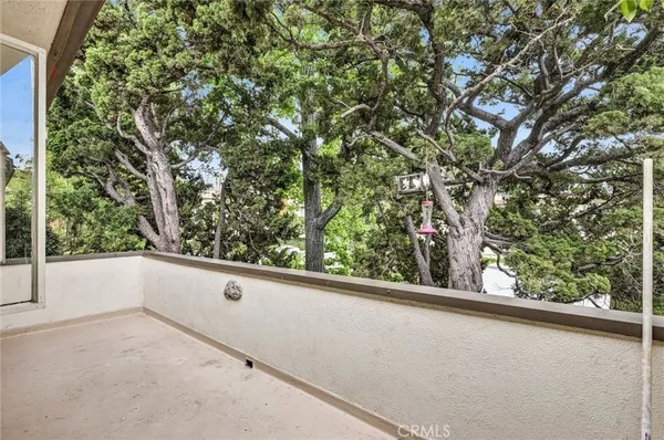 $650,000 | 305 Raymondale Drive, Unit L, South Pasadena, CA 91030