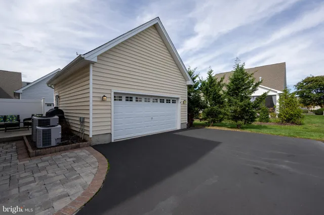 $729,000 | 12163 Snug Harbor Road, Berlin, MD 21811