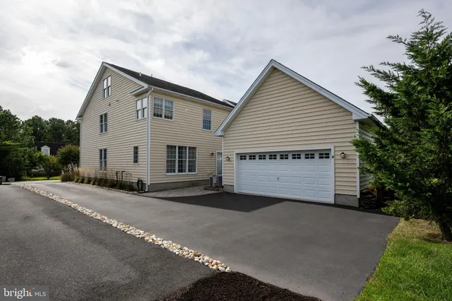 $729,000 | 12163 Snug Harbor Road, Berlin, MD 21811