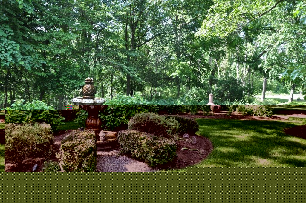 5905 Southgate Road Rochester, MI 48306 - Photo 4 of 83 Beautiful landscaping
