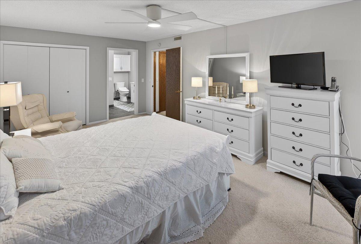 9550 Collegeview Road, Unit 218 Bloomington, MN 55437 - Photo 15 of 44
