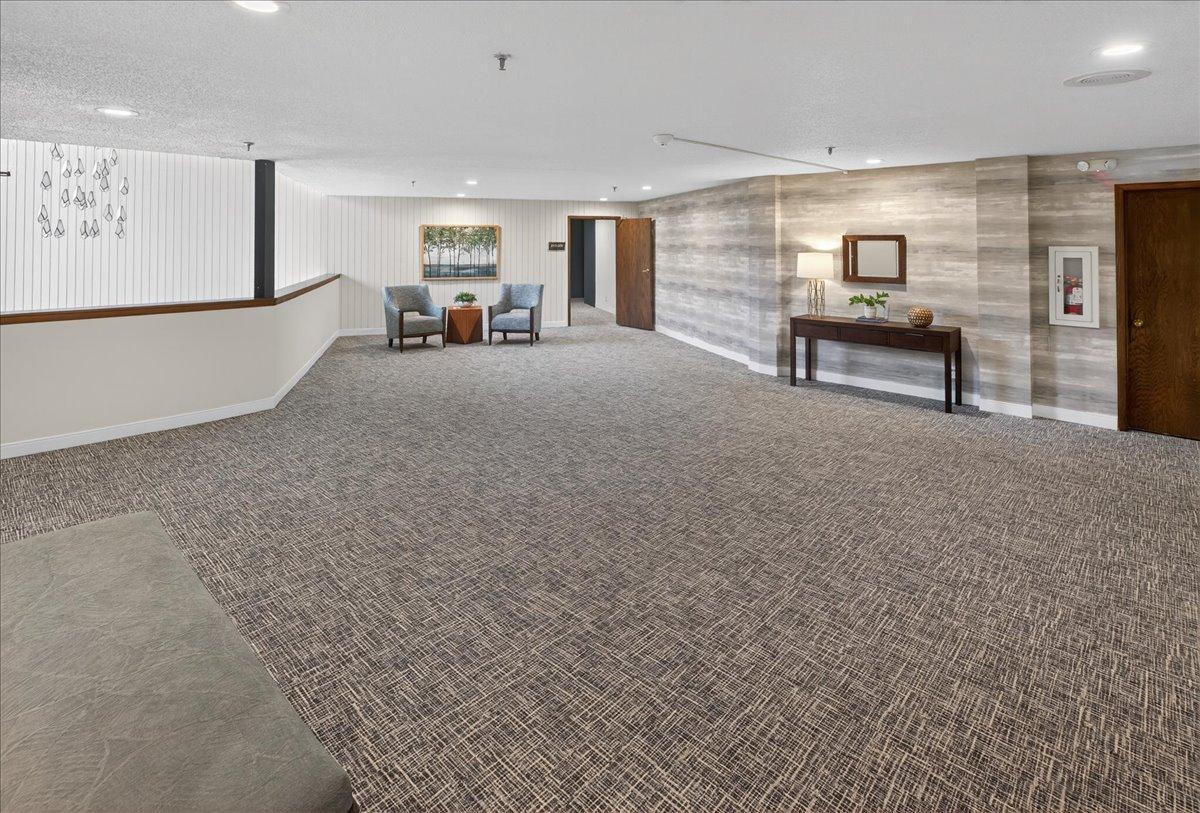 9550 Collegeview Road, Unit 218 Bloomington, MN 55437 - Photo 25 of 44