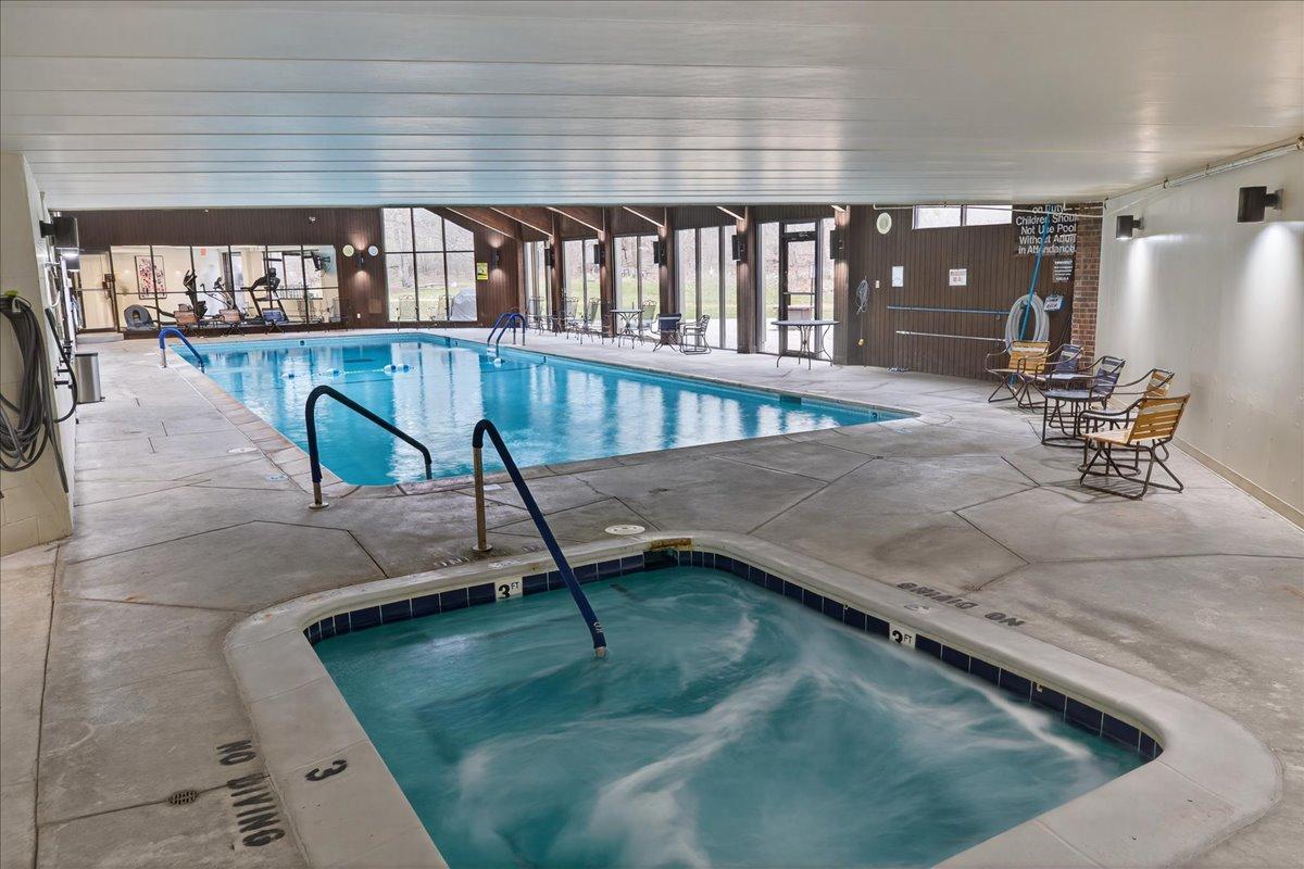 9550 Collegeview Road, Unit 218 Bloomington, MN 55437 - Photo 33 of 44