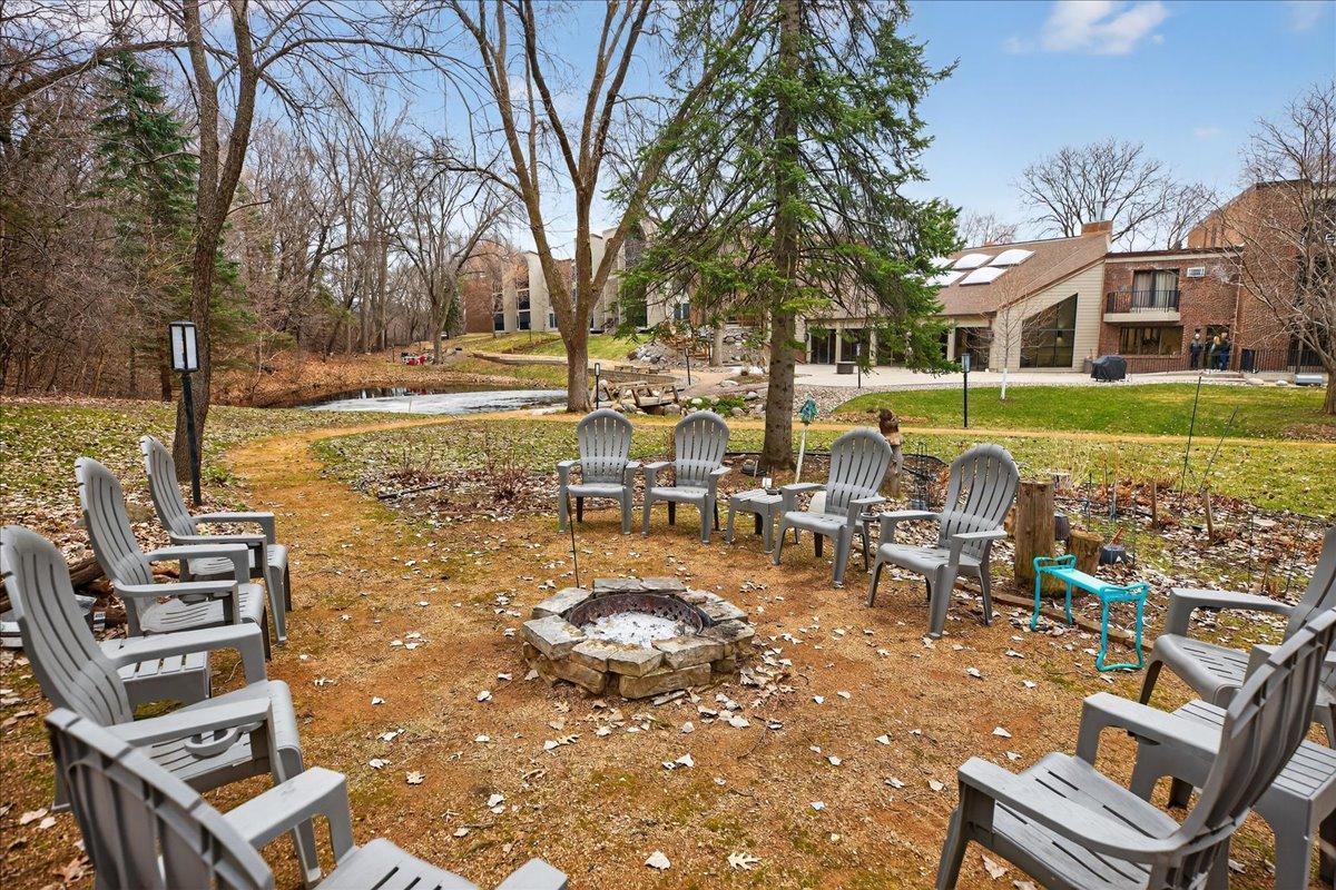 9550 Collegeview Road, Unit 218 Bloomington, MN 55437 - Photo 41 of 44