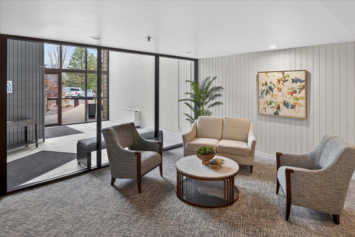 9550 Collegeview Road, Unit 218 Bloomington, MN 55437 - Photo 43 of 44