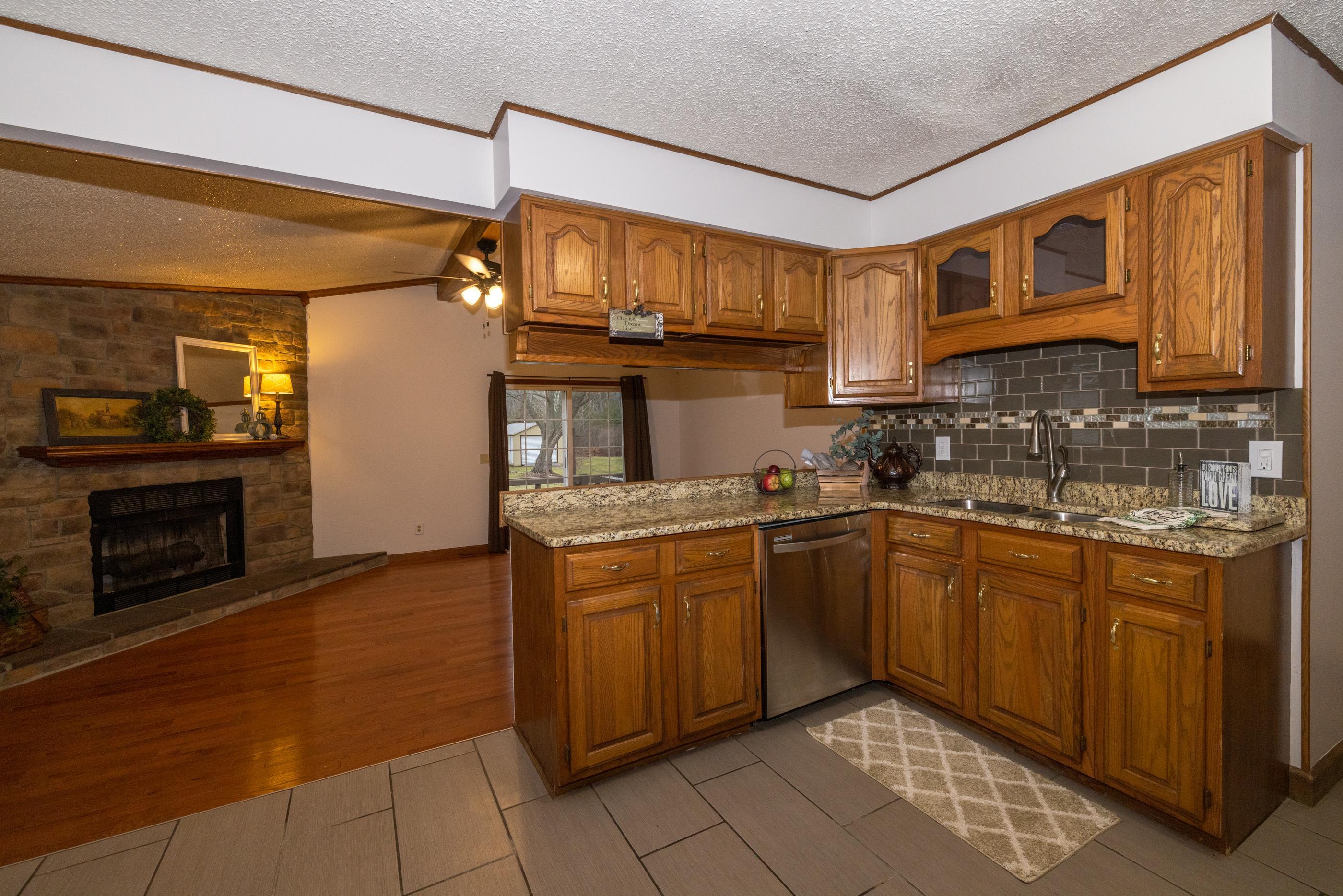 2251 North Morrish Road Flushing, MI 48433 - Photo 11 of 39 50098842-10.JPG
