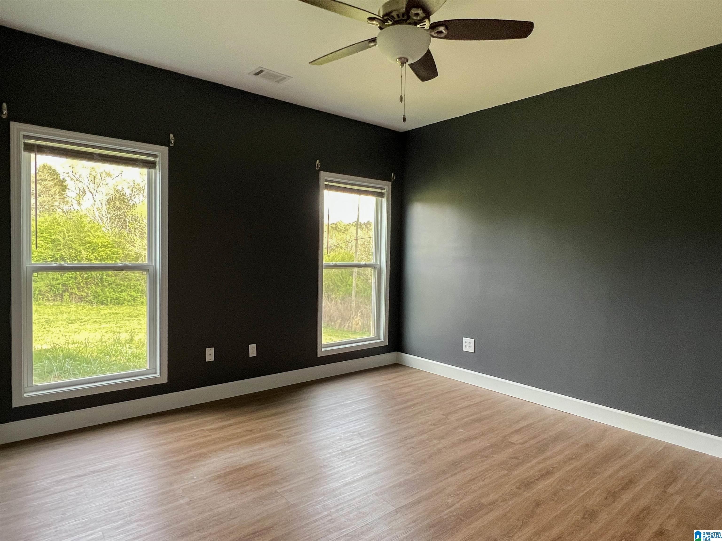 329 Southwest 2nd Street Roanoke, AL 36274 - Photo 3 of 43