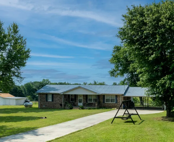 $303,700 | 423 Shady Grove Road, Flintville, TN 37335