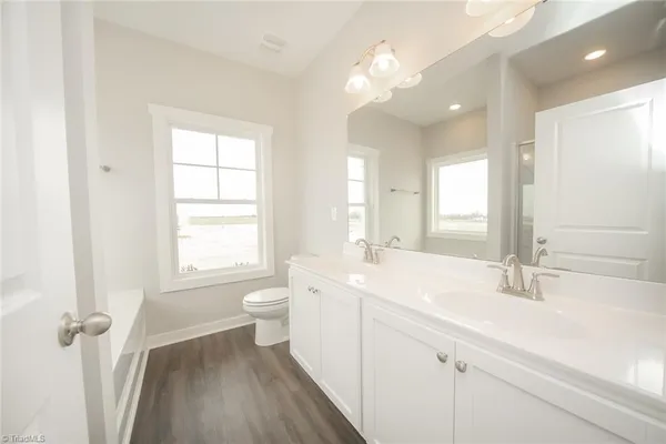 $315,999 | 1010 Fairfield Drive, Yadkinville, NC 27055