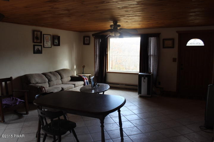 41 Spring Hill Road Moscow, PA 18444 - Photo 3 of 19