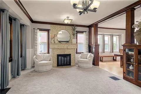 $300,000 | 1714 South Overton Avenue, Independence, MO 64052