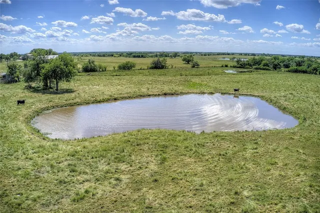 $750,000 | 10000 County Road 357, Terrell, TX 75161