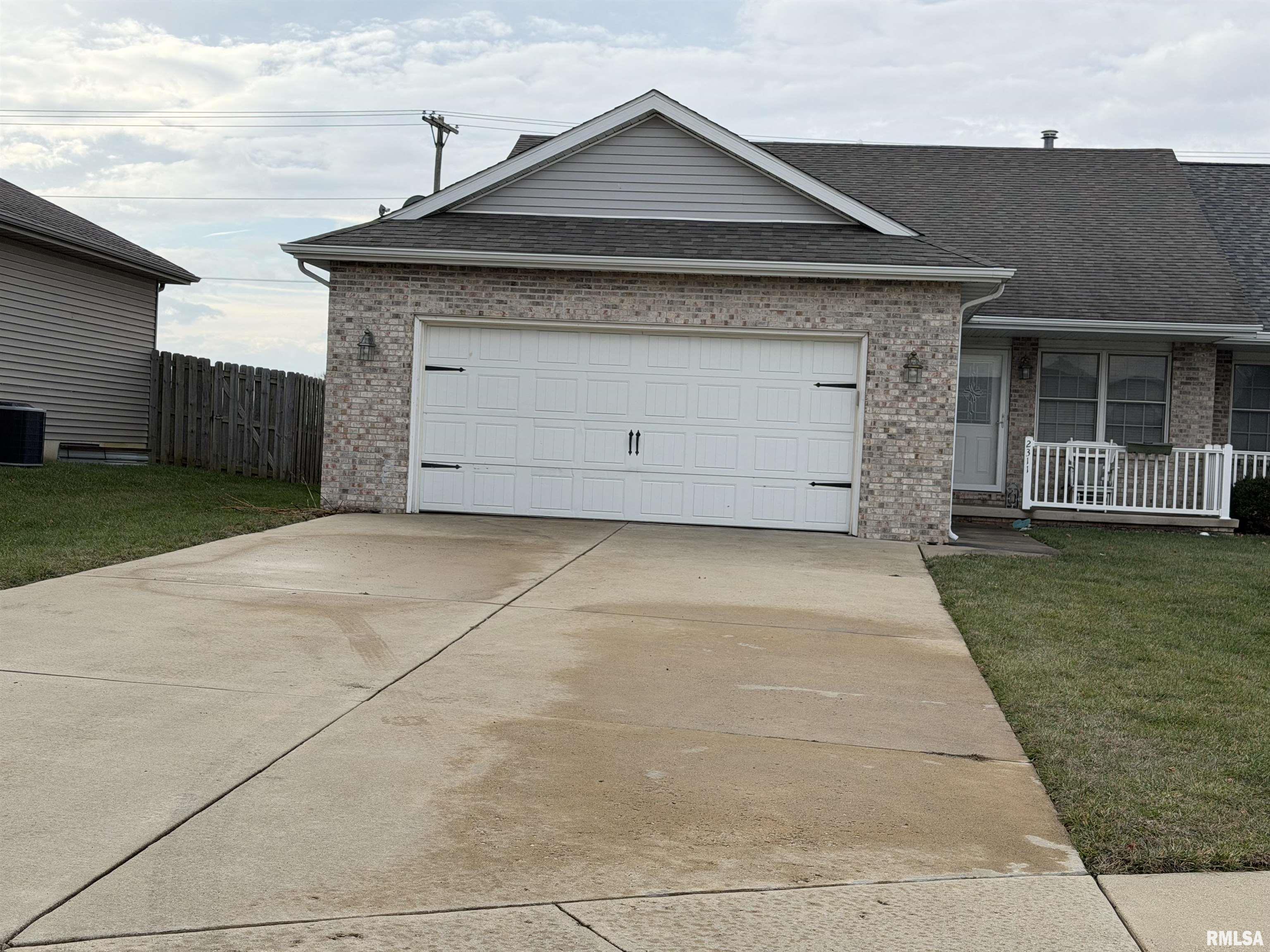 2311 Asheville Drive Springfield, IL 62711 - Photo 1 of 37
