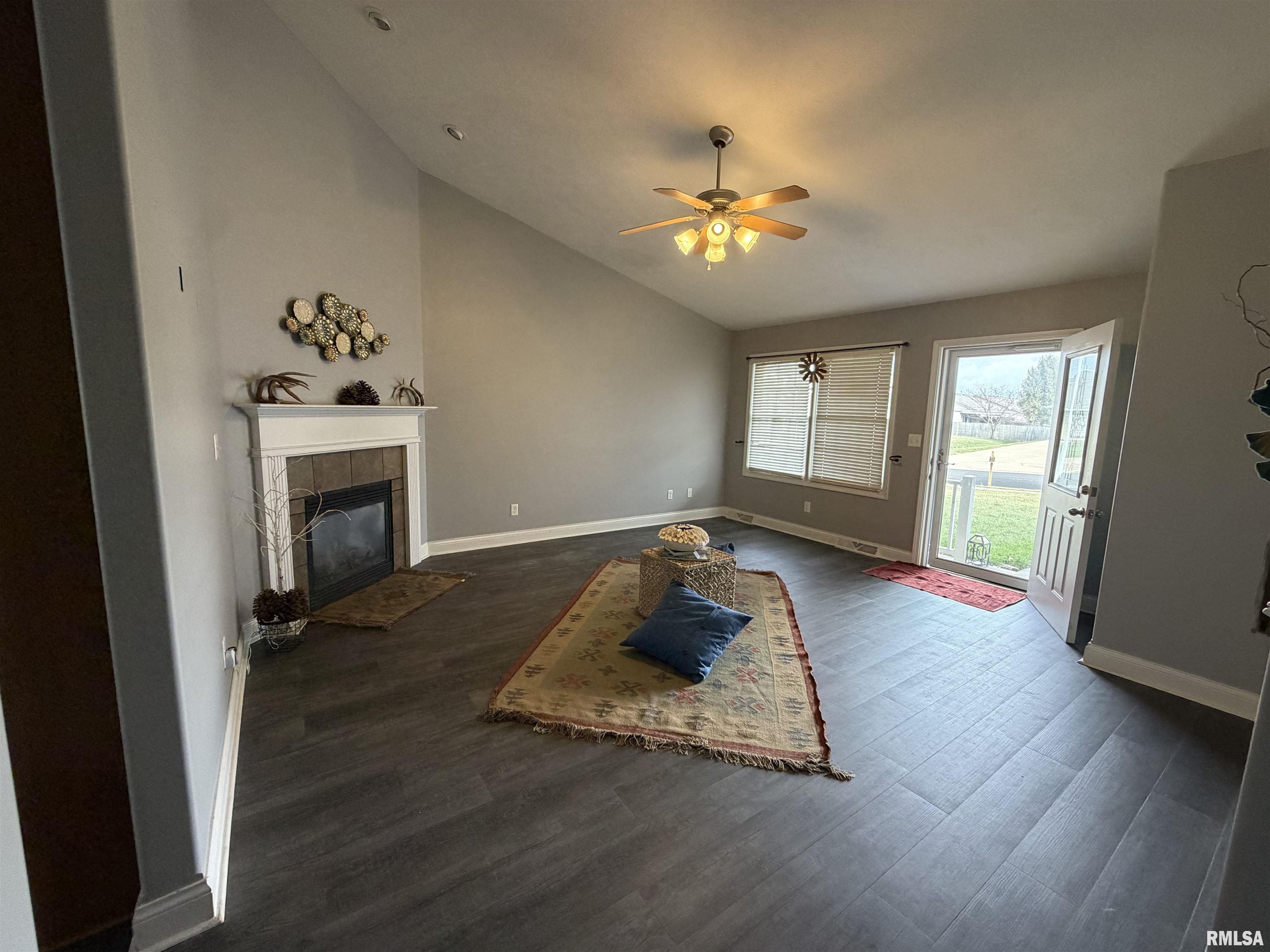 2311 Asheville Drive Springfield, IL 62711 - Photo 13 of 37