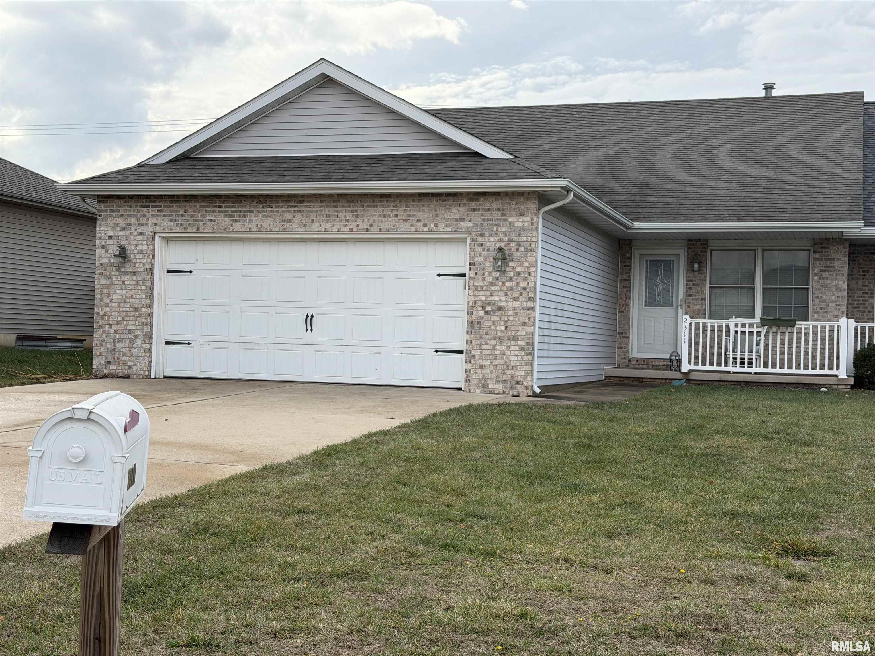 2311 Asheville Drive Springfield, IL 62711 - Photo 15 of 37