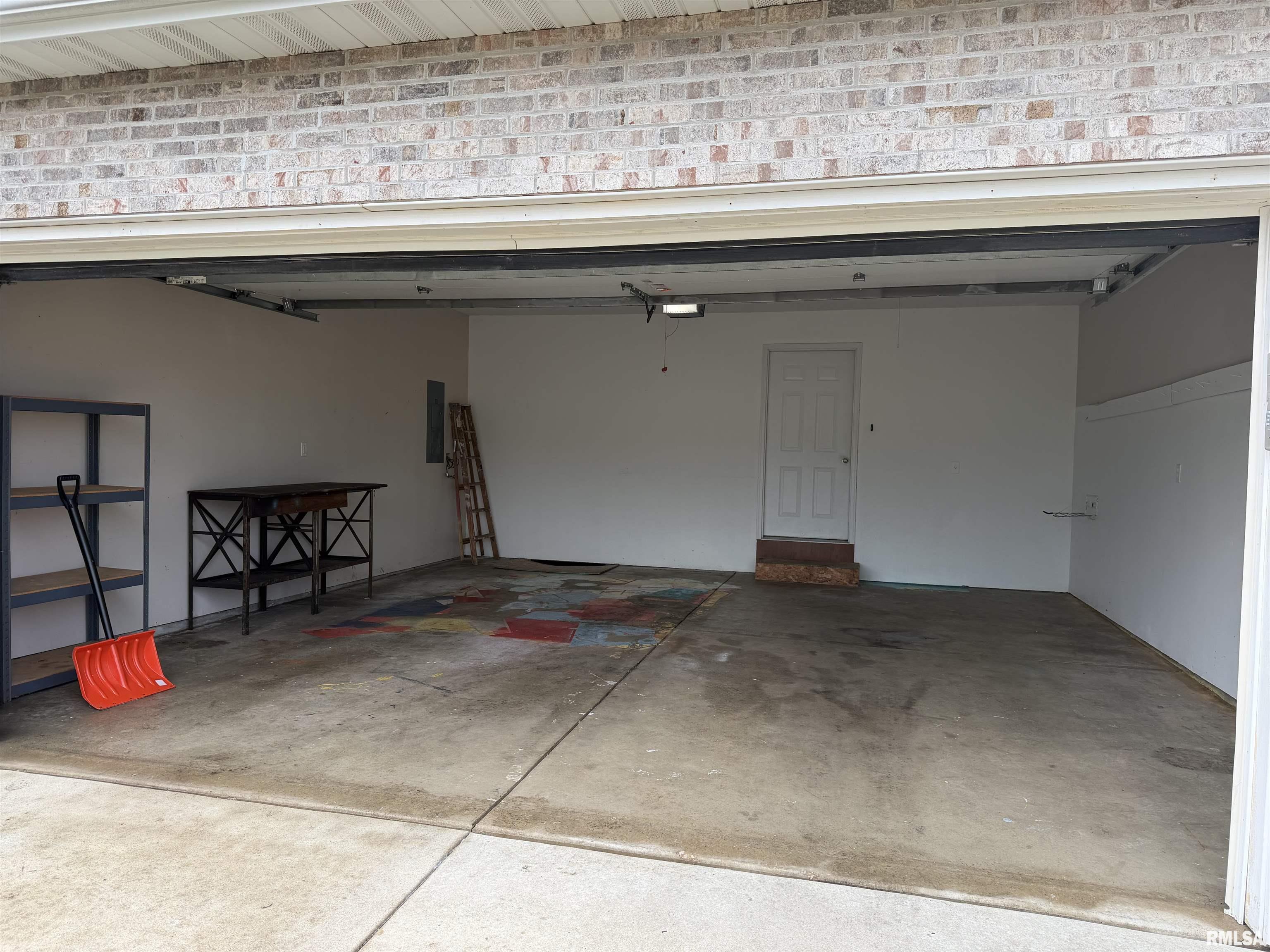 2311 Asheville Drive Springfield, IL 62711 - Photo 18 of 37